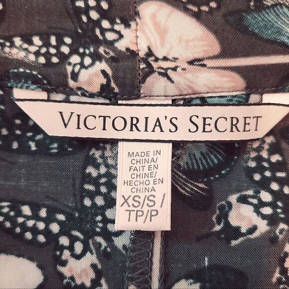 Victoria's Secret Butterfly Kimono Bathrobe/ Cover Up Size S/XS - Picture 5 of 8
